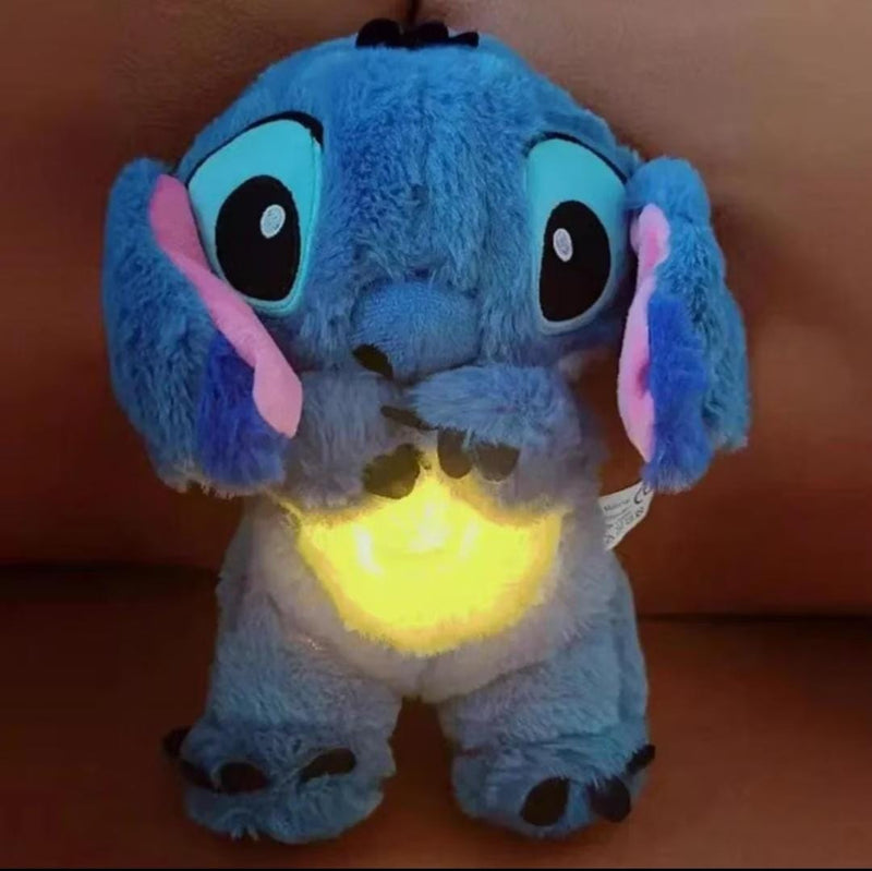 Little Stitch de Pelúcia com Som e Respiração + Brinde Exclusivo de Natal (Kit 2 Bolsinhas Stitch Azul e Rosa)