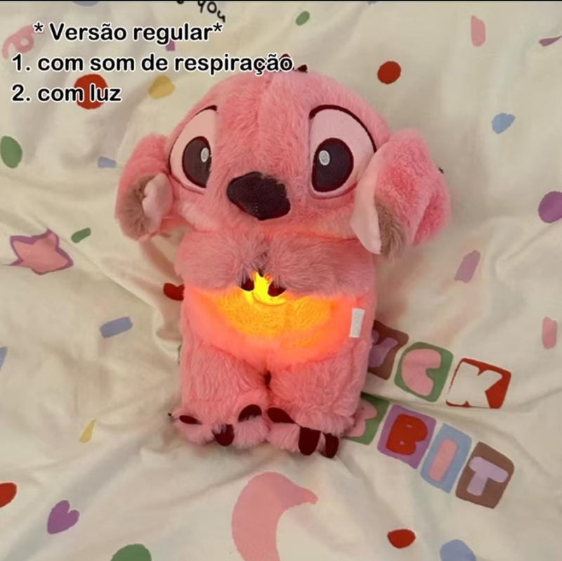 Little Stitch de Pelúcia com Som e Respiração + Brinde Exclusivo de Natal (Kit 2 Bolsinhas Stitch Azul e Rosa)